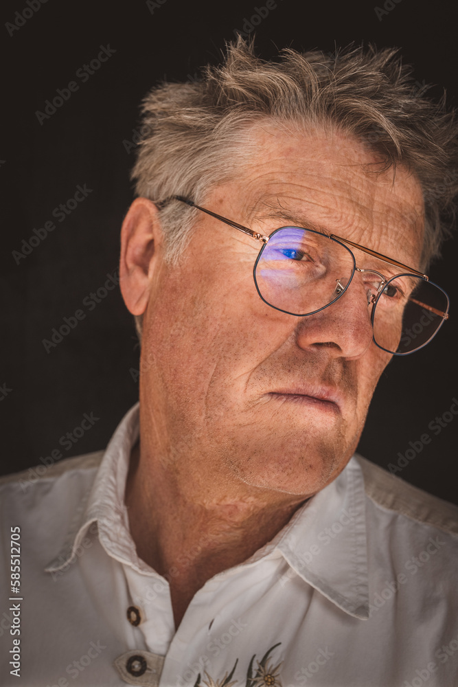 Fototapeta premium Mann / Brille