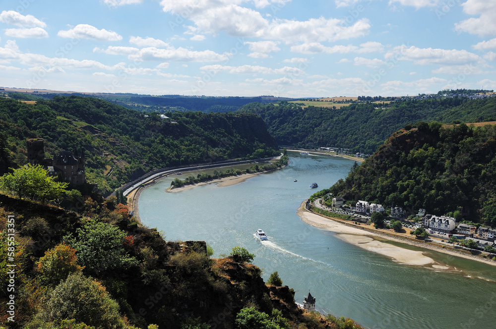 Obraz premium Burg Katz und die Loreley im Mittelrheintal