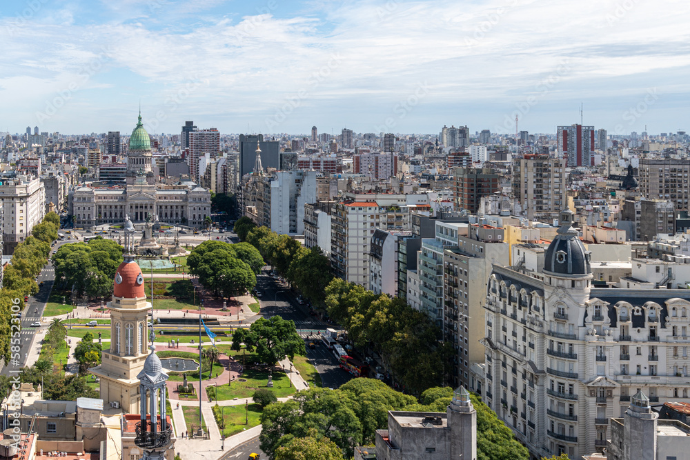 Fototapeta premium Buenos Aires Skyline: A Panoramic View of a Vibrant City