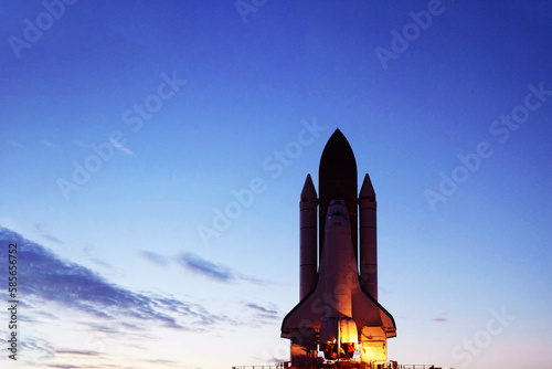 Fototapeta Naklejka Na Ścianę i Meble -  The launch of the spacecraft into space. Elements of this image furnishing NASA.