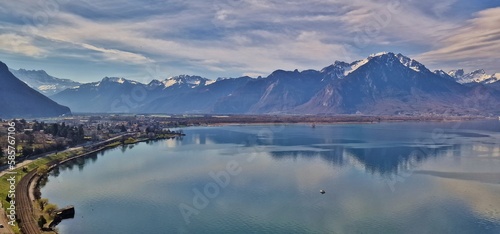 Lake Geneva le Léman deep lake on the north side of the Alps, shared between Switzerland and France. It is one of the largest lakes in Western Europe and the largest on the course of the Rhône 