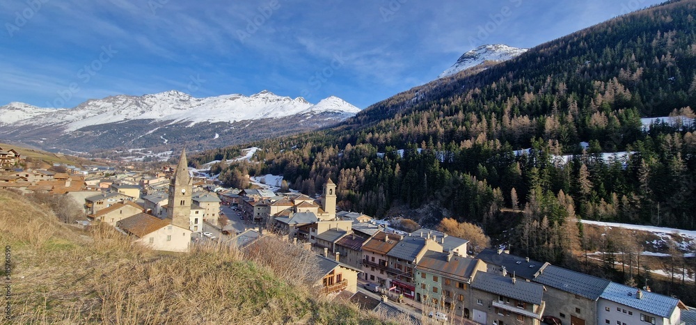 Val Cenis is a ski and mountain resort situated in the Haute-Maurienne region of the French Alps, close to the Italian border. It is composed of five villages; Lanslebourg, Lanslevillard, Termignon,