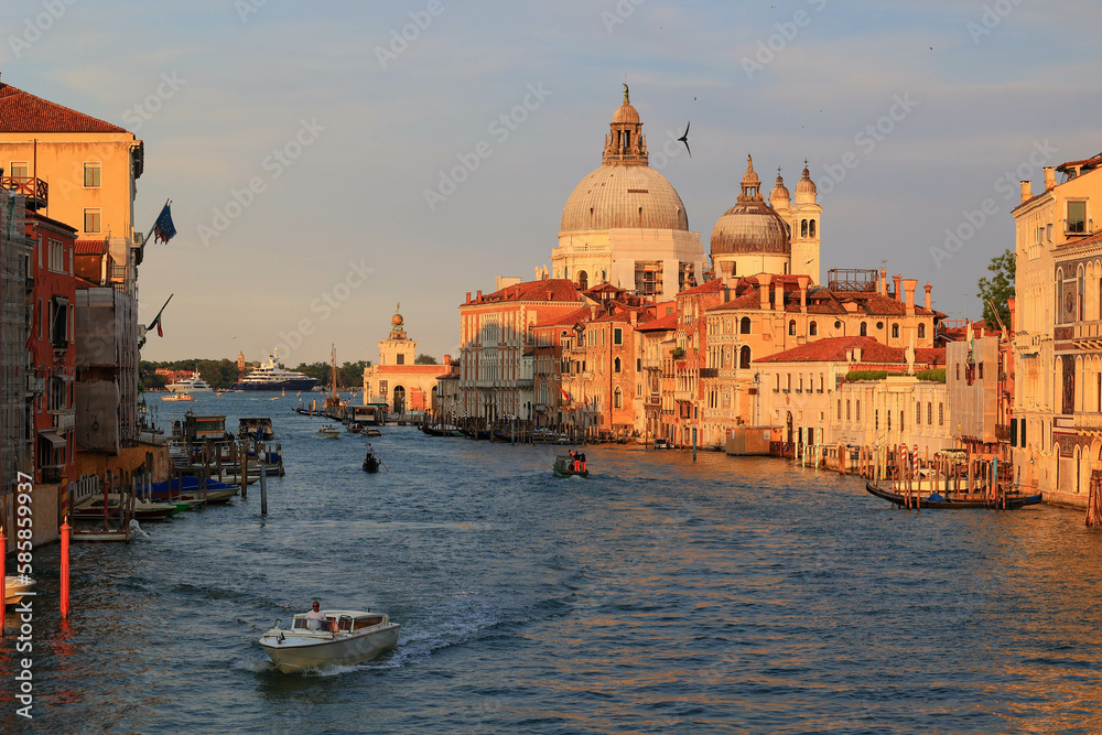 Sonnenuntergang am Canale Grande in Venedig