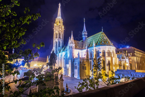 Amazing Matthias Church in BUDAPEST - night view!