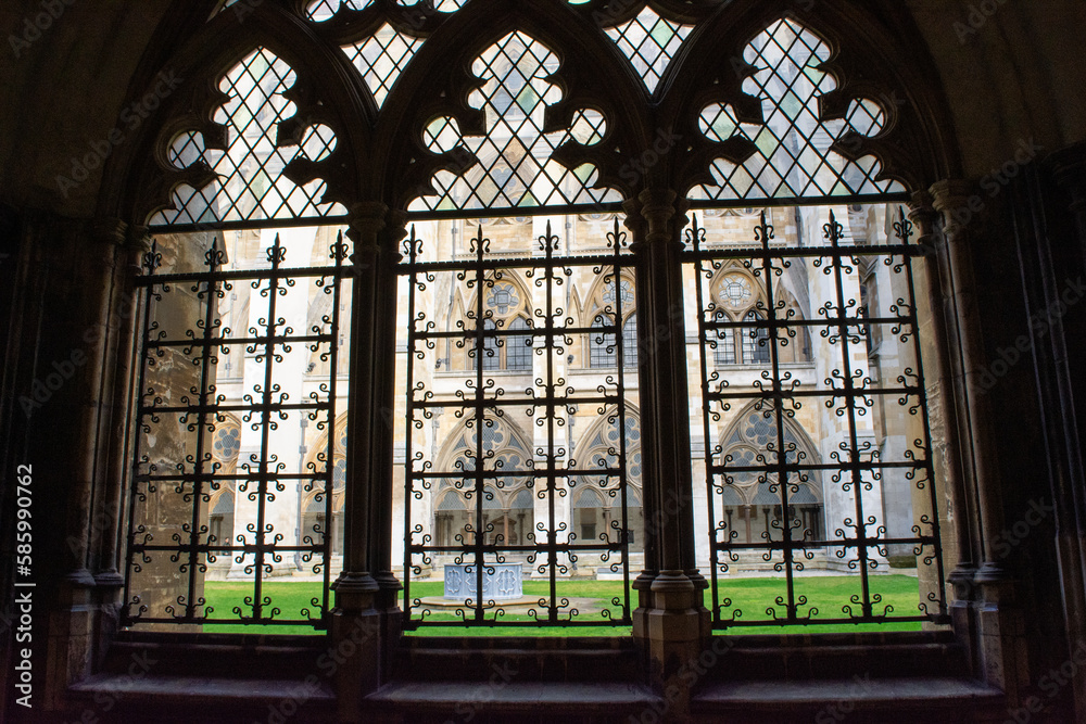 Naklejka premium Window in church