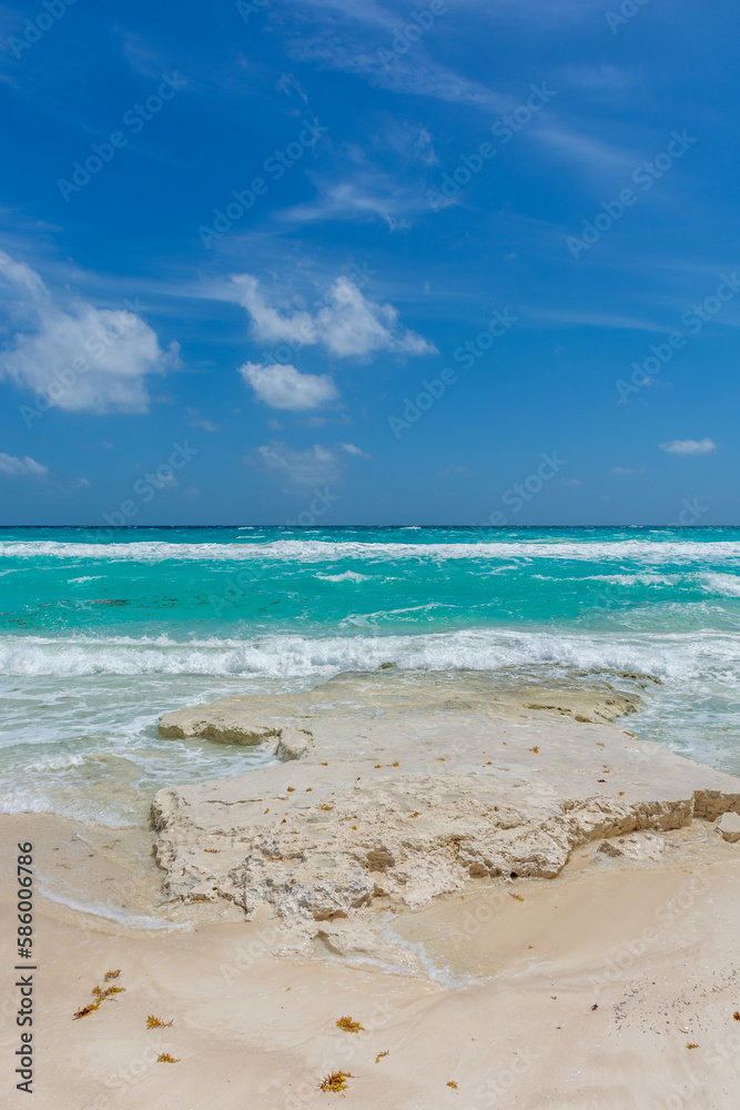 Fototapeta premium Mexico Cancun, beautiful Caribbean coast