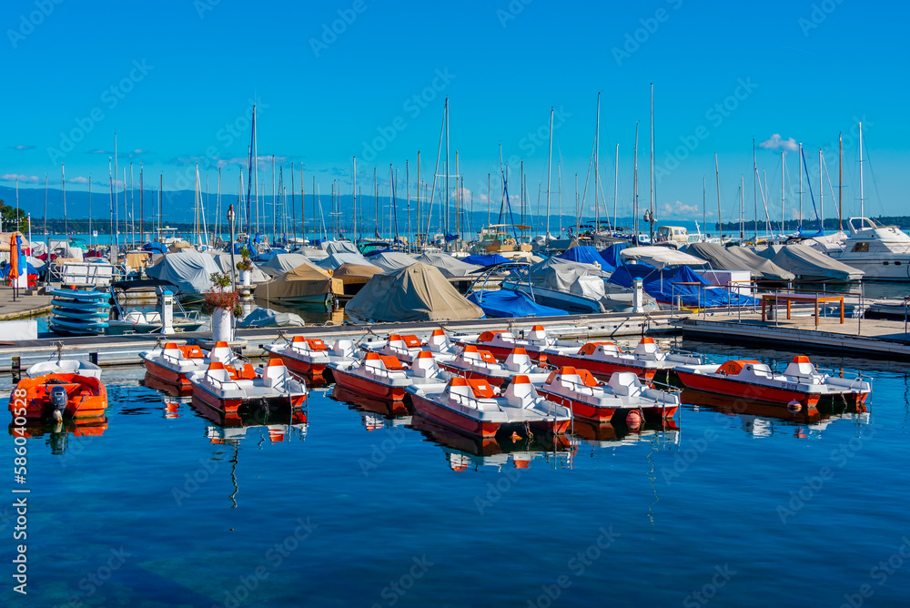 Φωτογραφία Marina of the swiss city Geneva, Switzerland