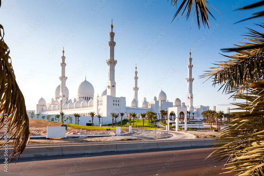 Grand Mosque in Abu Dhabi. Beautiful arab architecture. Sheikh Zayed Mosque