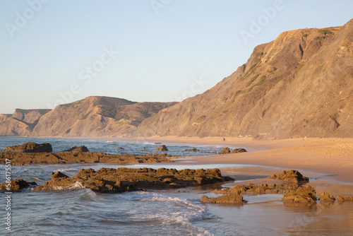 Obraz na płótnie Rock Formation and Coastline, Castelejo Beach; Algarve; Portugal w salonie