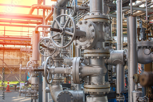 Cuadro en lienzo Pipe line oil and gas valves at gas plant pressure safety valve selective