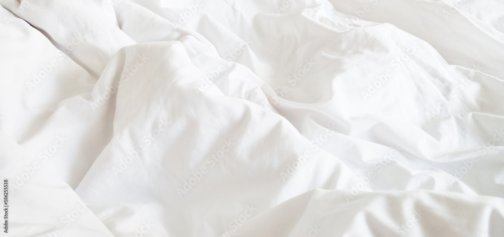 Obraz premium White background from a messy bedsheet
