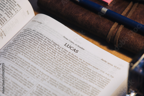Canvas Print Libro de San Lucas en la biblia