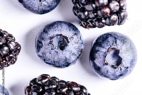 Canvas-taulu Close up of Blue and Elder Berries