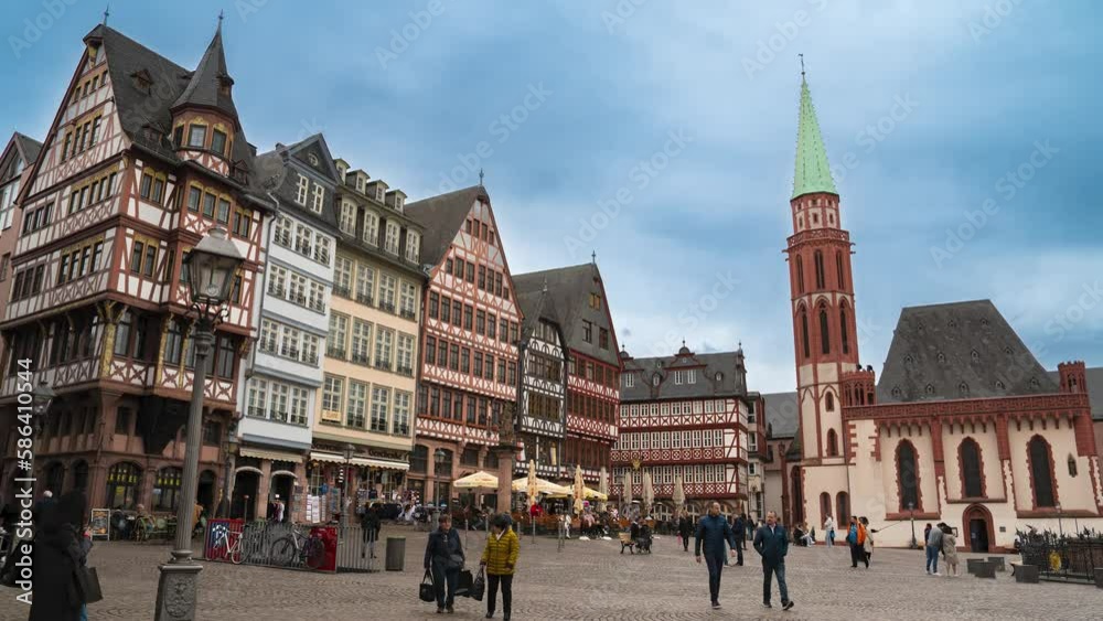 Römerberg Square is Frankfurt’s busiest and most beautiful market ...