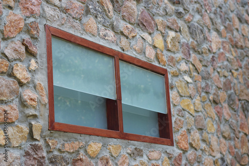Window glass for ventilation of the bathroom