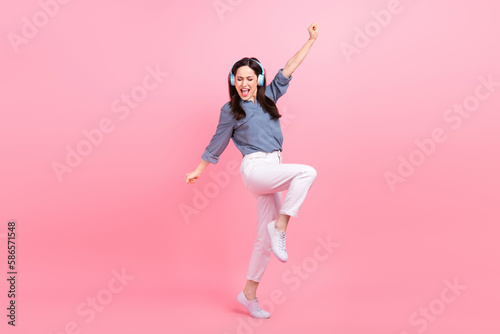 Canvastavla Full body photo of overjoyed woman office manager have fun break pause time list