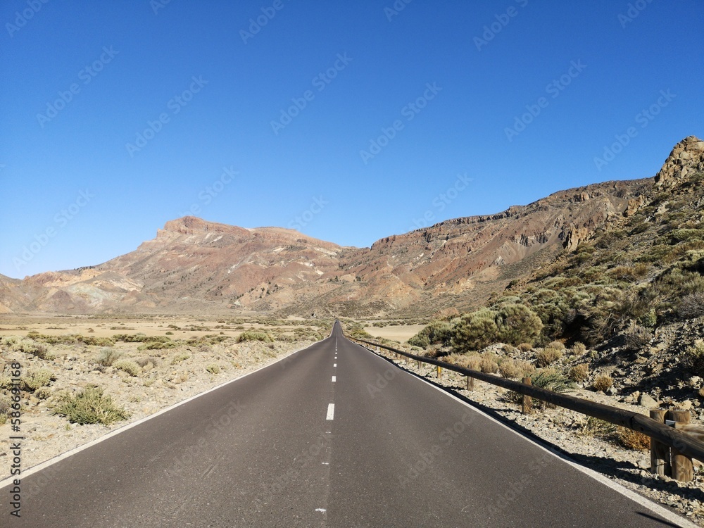 Route dans le Parc National du Teide Route dans le Parc National du Teide