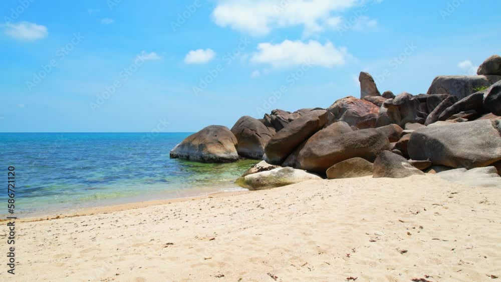 Grandmother Rocks Walk on the beach, you can see the fascinating rock formations that ...