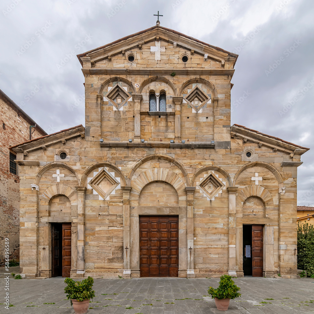 Facade of the Pieve di San Giovanni and Santa Maria Assunta church, Cascina, Italy
