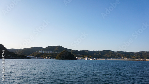 海から見た風景 landscape seen from the sea © awajista