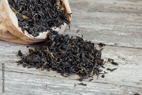 tea scattered on a wooden background. High quality photo ivan photo