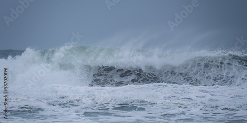 Fototapeta Naklejka Na Ścianę i Meble -  crashing waves in Cornwall england uk 