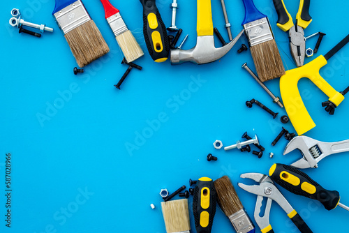 Obraz na plátně Construction tooling set with brushes and hammer