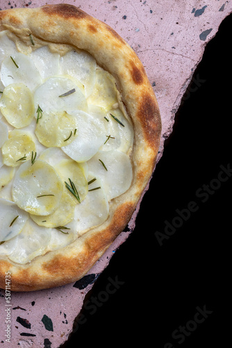 Pizza a base de plantas.  photo