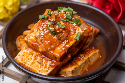 Korean Food Braised Tofu - Dubu jorim