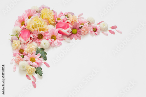 frame of flowers on white background © Maya Kruchancova