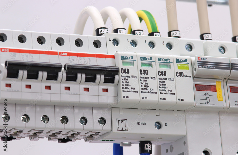 Foto de ABB automatic current switches for protection of electrical ...