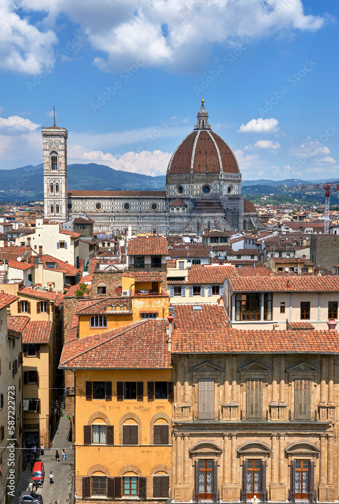Fototapeta premium Aerial view on the historical center of Florence, Italy