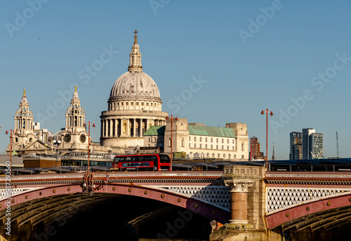 Fototapeta Naklejka Na Ścianę i Meble -  St Paul's Cathedral and the river Thames