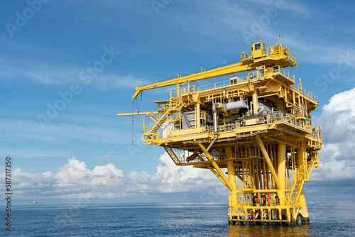Offshore oil and gas wellhead remote platform which produced raw material for sent to onshore refinery, power generation and petrochemical industry.
