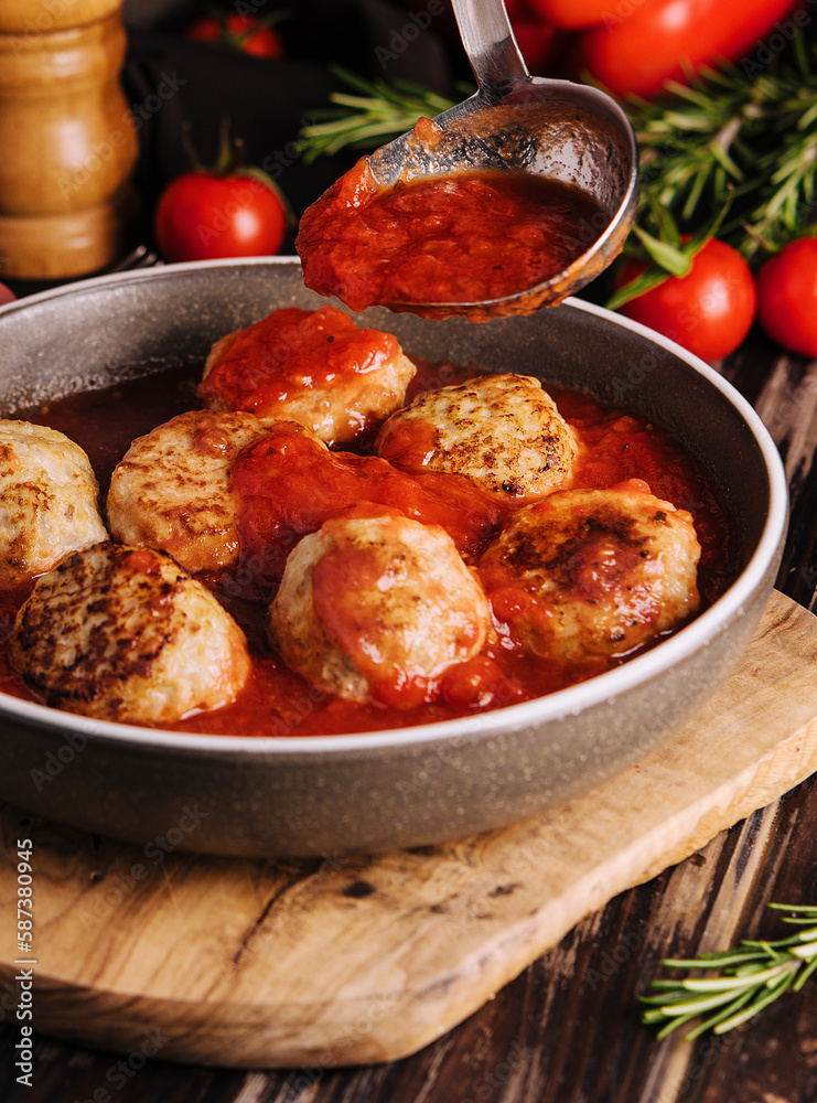 Beef meatballs with tomato sauce