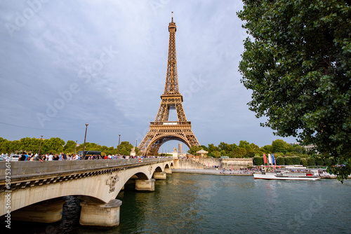 Eiffel tower in Paris, France. © Bogdan Barabas