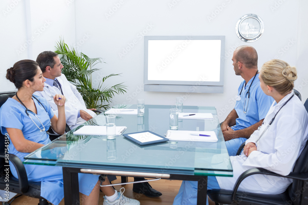 Obraz premium Team of doctors having a meeting