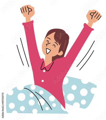 ベッドで笑顔で目覚めた女性