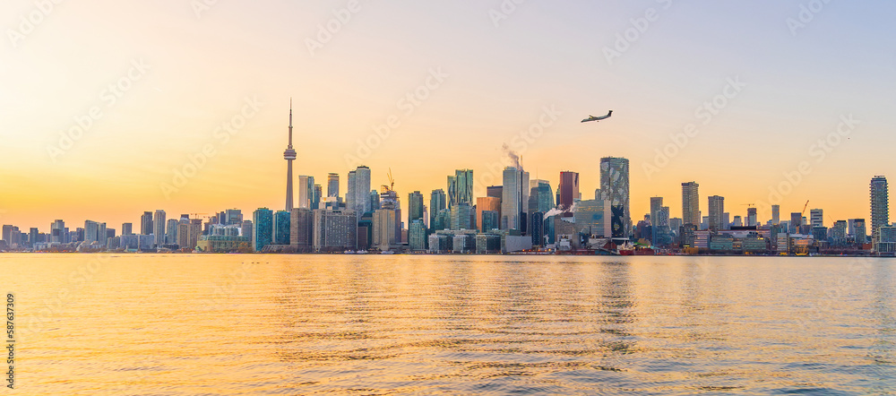 Obraz premium Downtown Toronto city skyline, cityscape of Canada