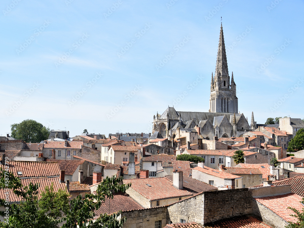Fototapeta premium Église Notre-Dame de Fontenay-le-Comte