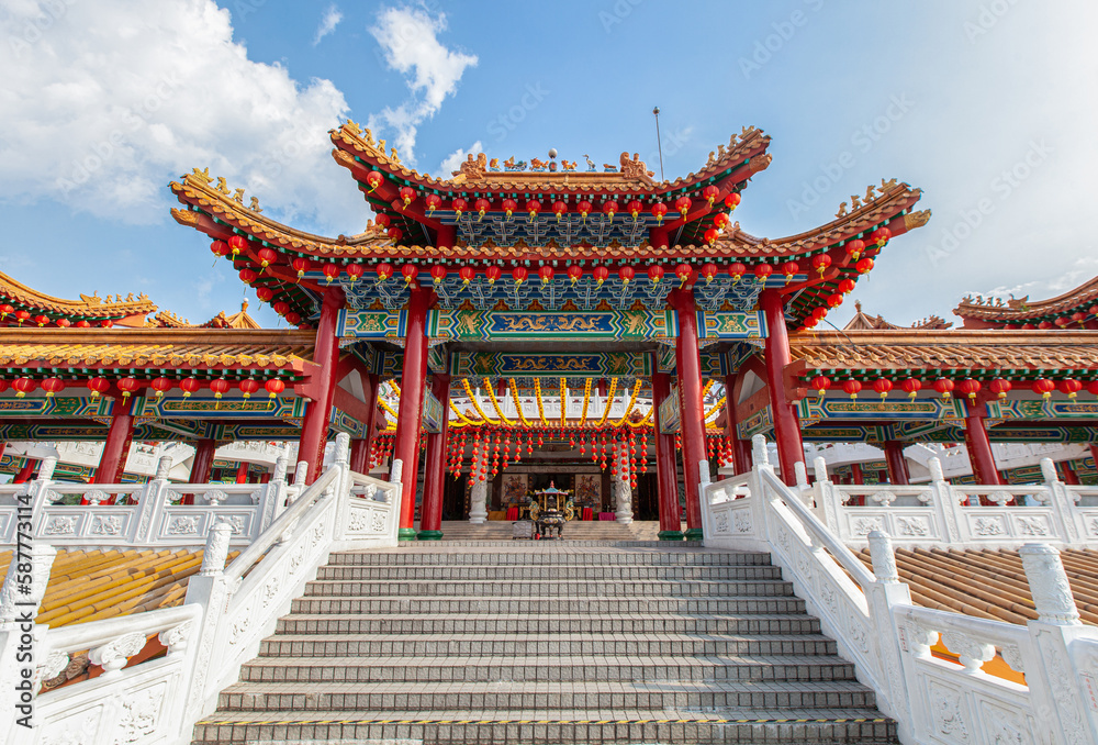 Fototapeta premium entrance in Buddhist temple Tean Hou, Kuala Lumpur, Malaysia