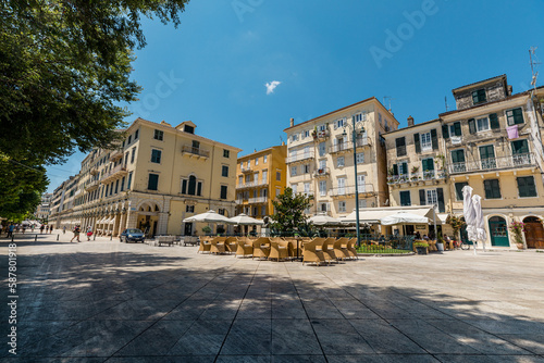Fototapeta Naklejka Na Ścianę i Meble -  Streets of old Corfu town near Spinada Square