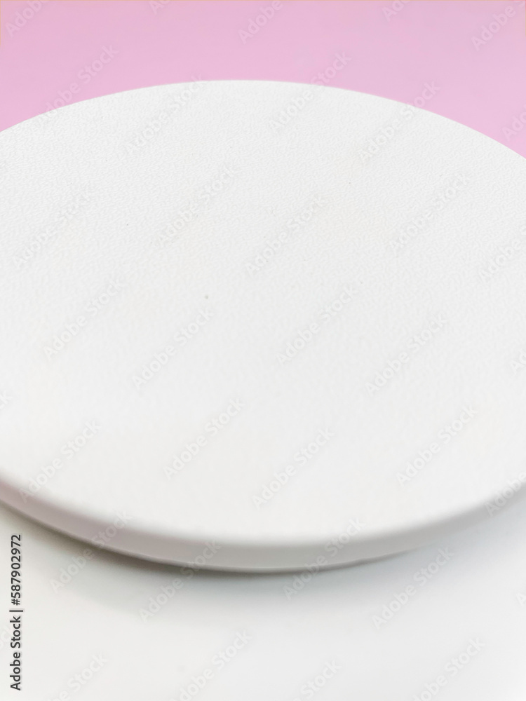 Perfectly Measured: High-Quality Scale Photos for Any Project