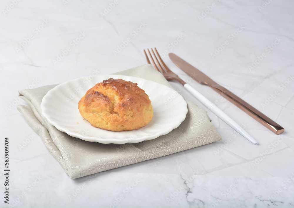 gourmet freshly bake golden Texas sweet original honey biscuit bun cake scone milk butter bread in square bento wood box on white marble table rose gold fork knife pastry halal dessert vegan menu gourmet freshly bake golden Texas sweet original honey biscuit bun cake scone milk butter bread in square bento wood box on white marble table rose gold fork knife pastry halal dessert vegan menu