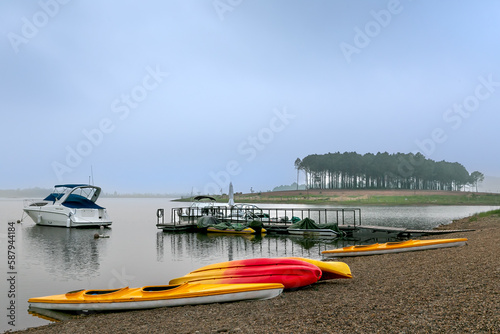 Tableau sur toile Boat dock serving tourists on the lake at Flamingo resort in Dai Lai district, V