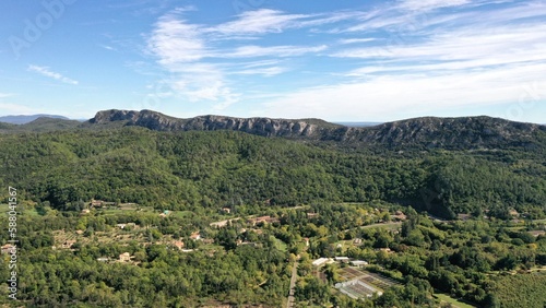 survol des Cévennes dans le sud de la France (Anduze, Occitanie) 
