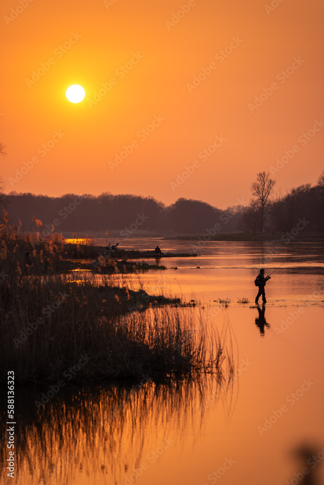 Zachód słońca nad rzeką Odrą / Sunset over the Oder River - obrazy, fototapety, plakaty 