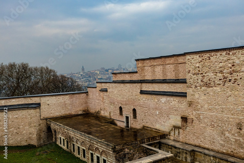 Fototapeta Naklejka Na Ścianę i Meble -  Architecture exterior details of Harem palace in Topkapi Museum in Istanbul, Turkey