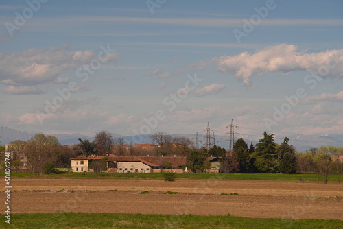 Veduta di Vaiano Valle - Parco agricolo Sud Milano photo