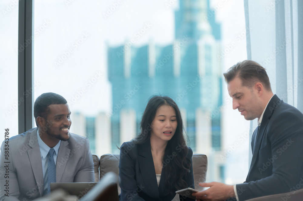 New business group discuss and exchange ideas while relaxing in the office room. New business group discuss and exchange ideas while relaxing in the office room.